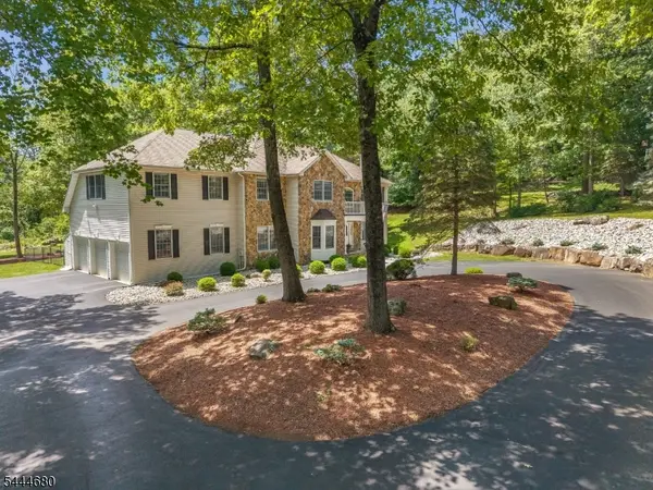 5 Elk Ridge Rd, Lebanon Twp., NJ 07830