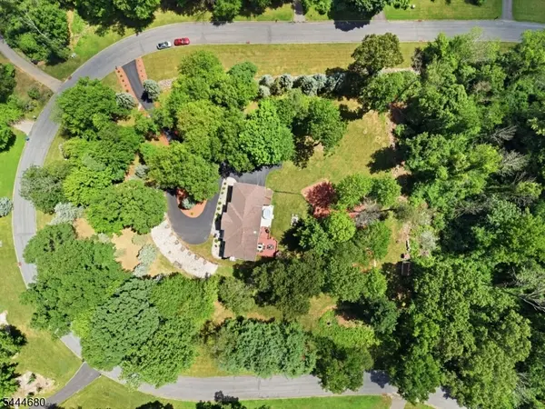 5 Elk Ridge Rd, Lebanon Twp., NJ 07830