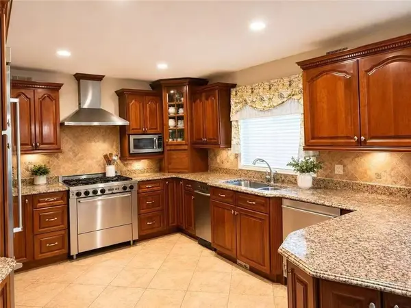 73 Columbus AVE, Staten Island, NY 10304