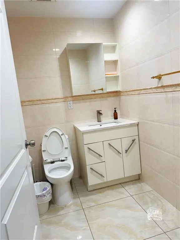 779 47th ST #3C, Brooklyn, NY 11220