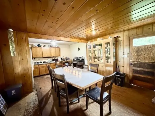 1026 S Main ST, Crystal Twp, MI 48818