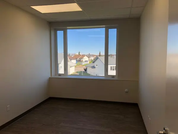 11745 105 ST #206, Grande Prairie, AB T8V 2Z7