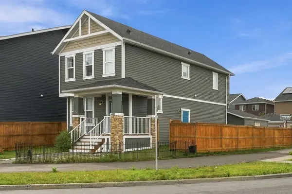 483 Redstone BLVD NE, Calgary, AB T3N 1M8