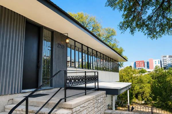 2410 Pemberton PKWY, Austin, TX 78703