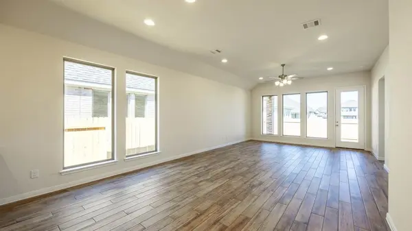126 Bauer LOOP, Liberty Hill, TX 78642