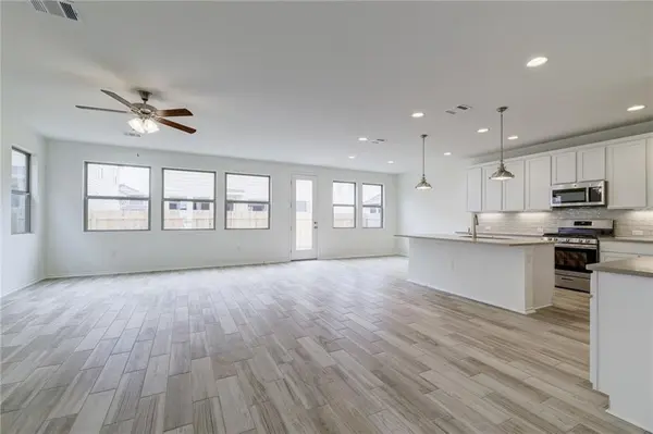 9107 Garnet DR #65, Austin, TX 78729
