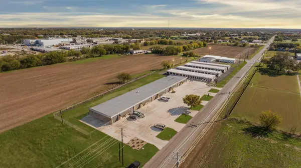 1419 Fleming DR #Warehouse 7, Seguin, TX 78155