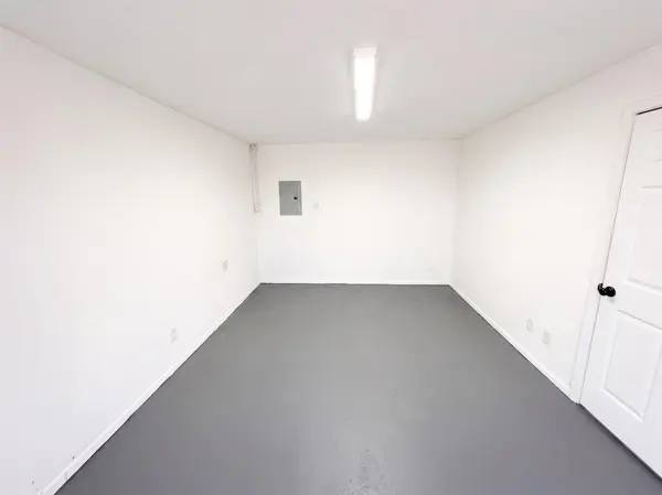 1419 Fleming DR #Warehouse 7, Seguin, TX 78155