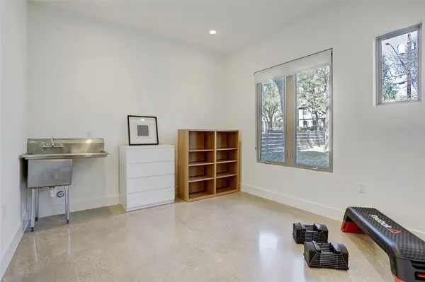 3407 Windsor RD, Austin, TX 78703