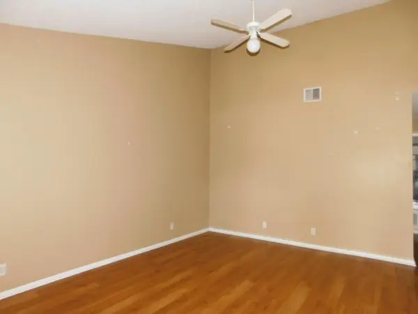 8705 Piney Point DR #B, Austin, TX 78729