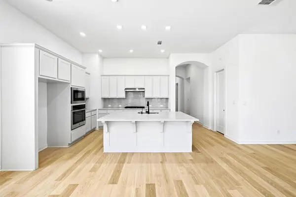 1417 Purple Petunia LN, Georgetown, TX 78628
