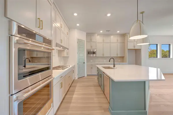 124 Rees Landing RD, Spicewood, TX 78669