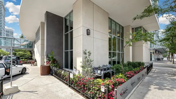 381 Front ST W #3011, Toronto C01, ON M5V 3R8