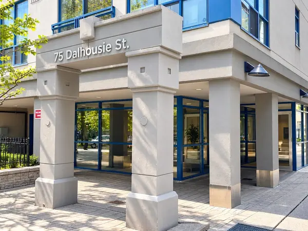 75 Dalhousie ST #206, Toronto C08, ON M5B 2R9