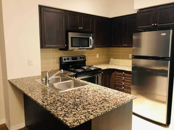 215 Fort York BLVD #3307, Toronto C01, ON M5V 4A2