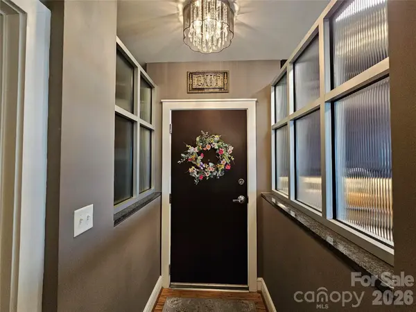 333 W Trade ST #1202, Charlotte, NC 28202