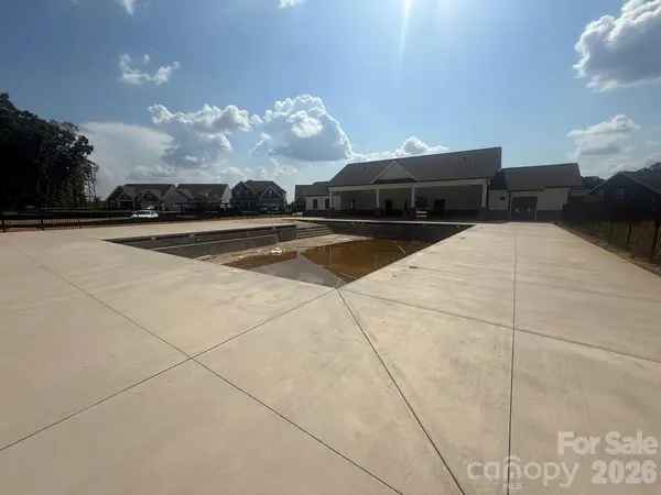 2181 Caravan LN, Stanley, NC 28164