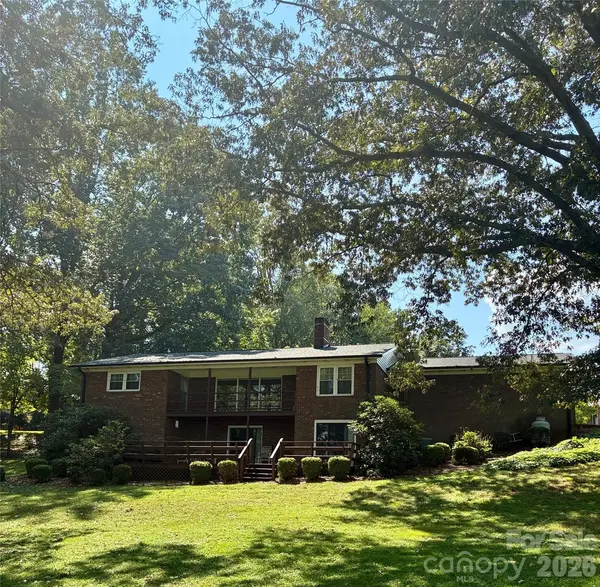 116 White Dogwood LN, Statesville, NC 28625