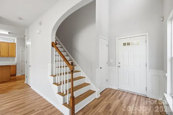 1813 Crabapple Tree LN, Charlotte, NC 28214