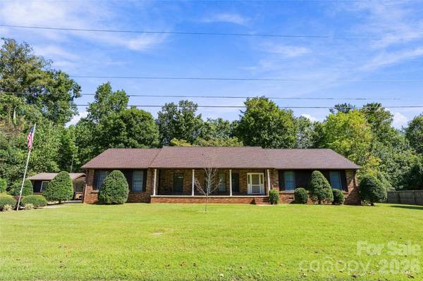 183 Mckinney RD W, Marion, NC 28752