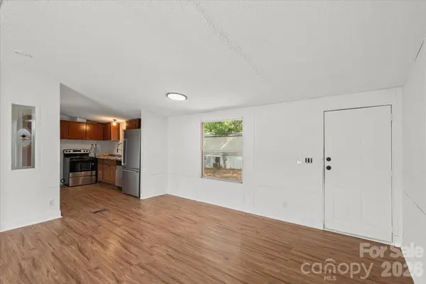 109 Puett DR, Dallas, NC 28034