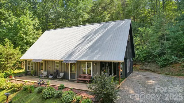 488 Hollywood RD, Moravian Falls, NC 28654