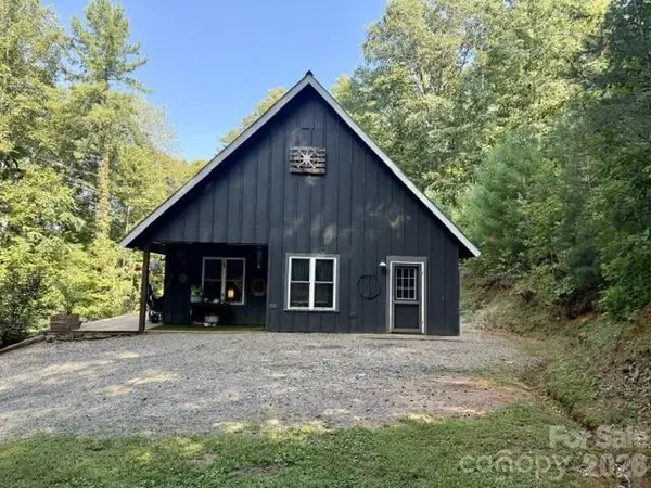 488 Hollywood RD, Moravian Falls, NC 28654