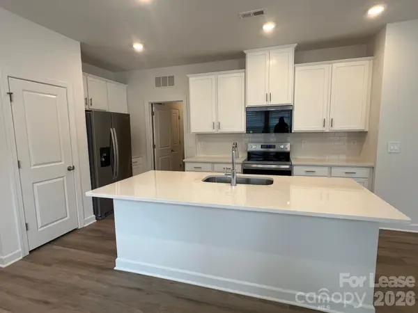 1281 30th Street LN NE, Conover, NC 28613