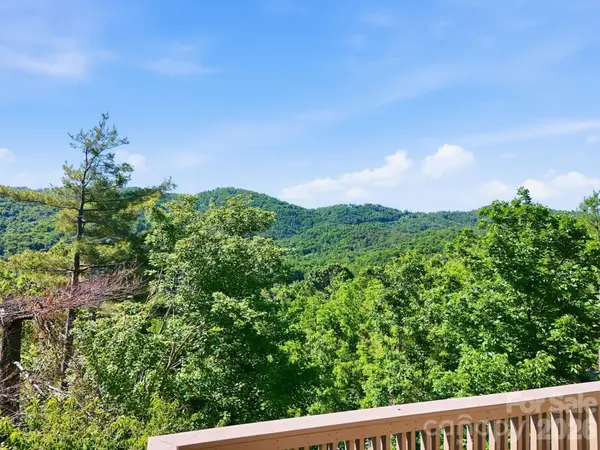 68 Stony RDG, Asheville, NC 28804