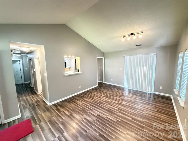 8006 Maxwelton DR, Huntersville, NC 28078
