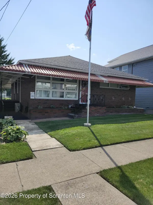231 Poplar ST, Dickson City, PA 18519