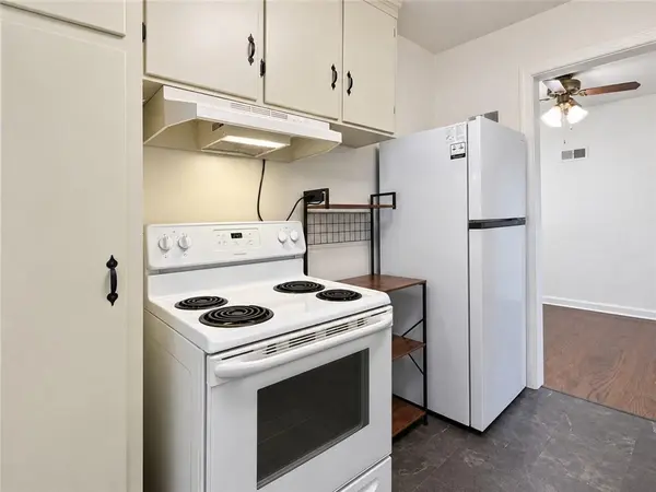 1201 NE 76th TER, Kansas City, MO 64118