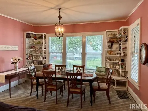 105 S Riverside DR, Winamac, IN 46996