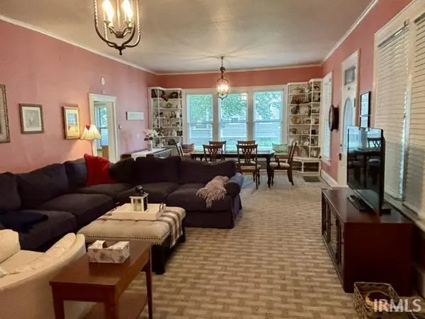 105 S Riverside DR, Winamac, IN 46996