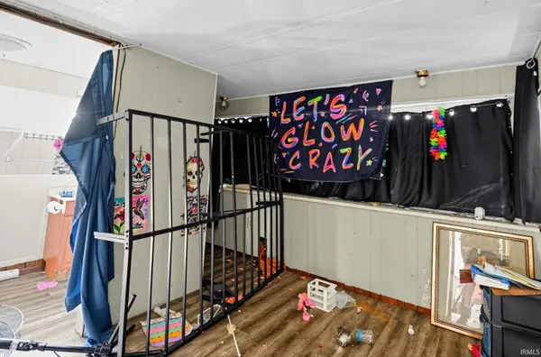 617 W 9th ST, Bicknell, IN 47512