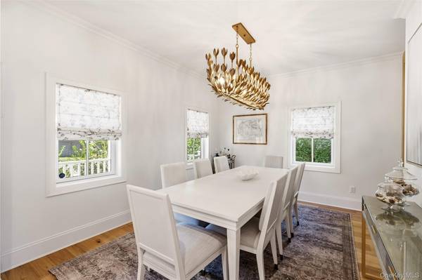 61 Anstice ST, Oyster Bay, NY 11771
