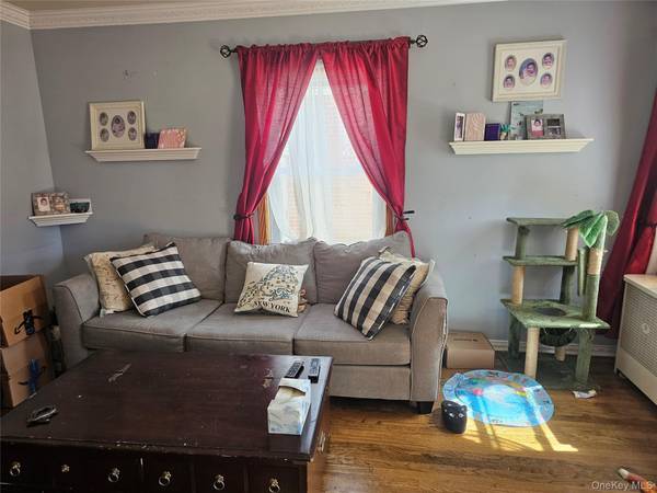 23 Washington AVE, Valley Stream, NY 11580