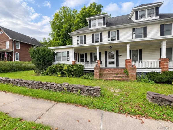 39 Maple AVE, Florida, NY 10921
