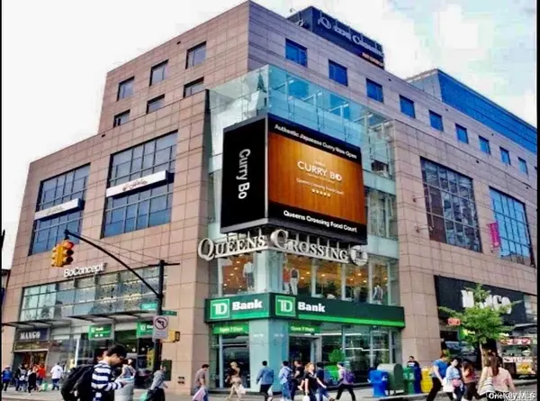 136-20 38th Ave #9J-3, Flushing, NY 11354