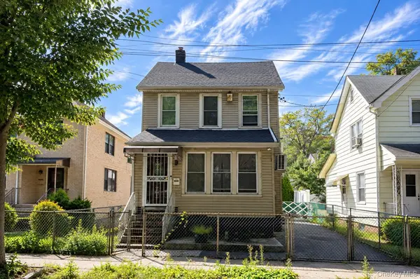 160-30 76th RD, Fresh Meadows, NY 11366