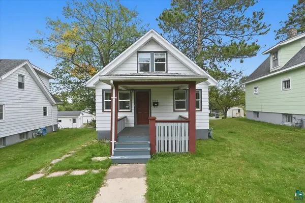506 Sparkman Ave, Duluth, MN 55803
