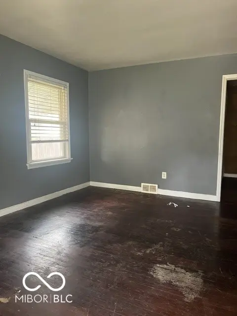 5028 W 13th ST, Indianapolis, IN 46224