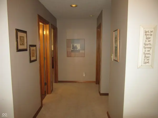 3717 The Courts, Greenwood, IN 46143