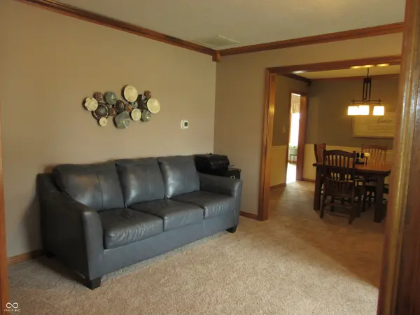 3717 The Courts, Greenwood, IN 46143