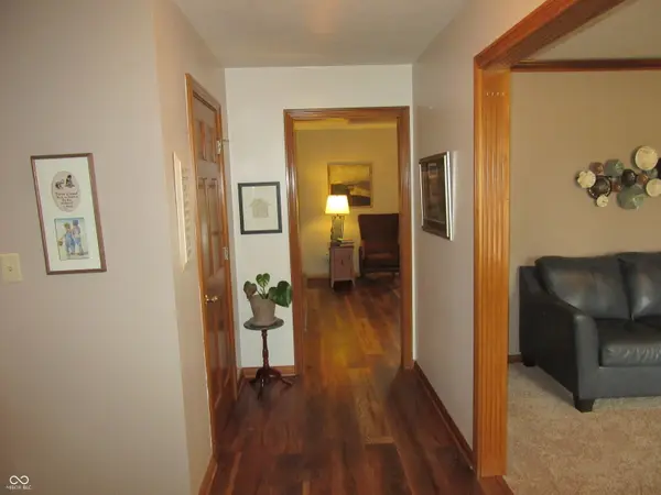 3717 The Courts, Greenwood, IN 46143