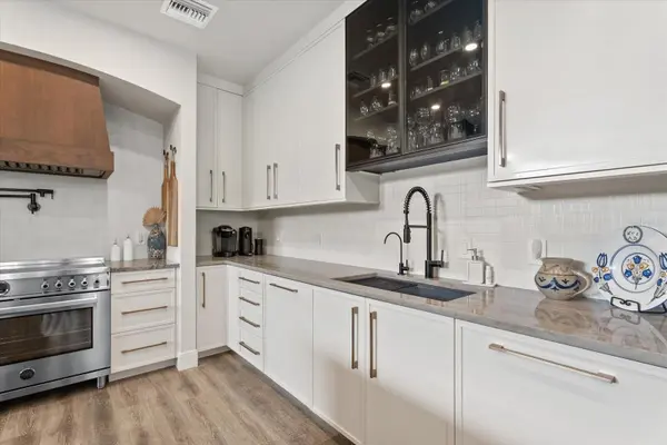 5307 AVENIDA DEL MARE, Sarasota, FL 34242