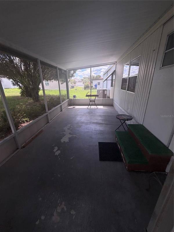 816 BEECHWOOD AVE, Lady Lake, FL 32159