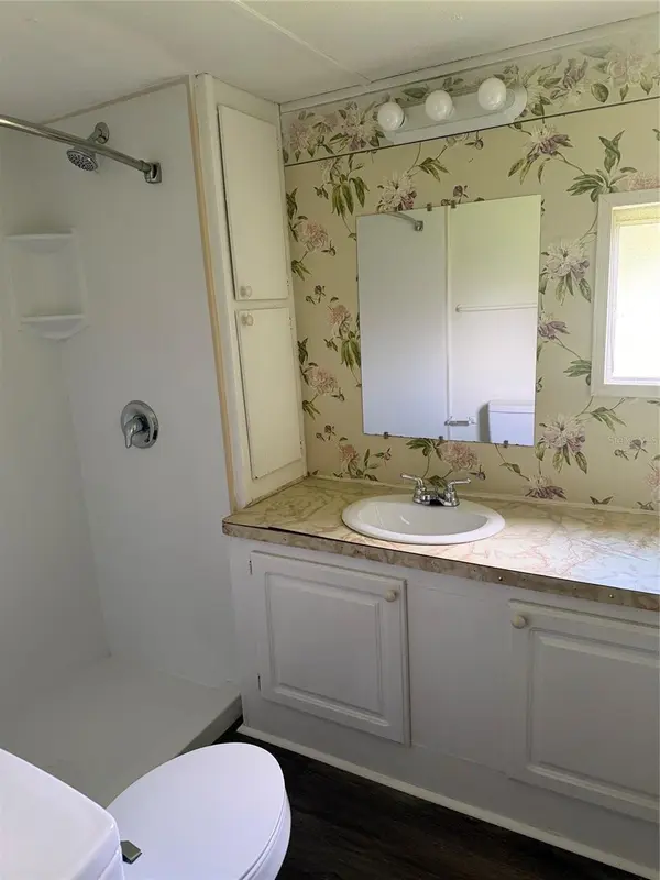 816 BEECHWOOD AVE, Lady Lake, FL 32159
