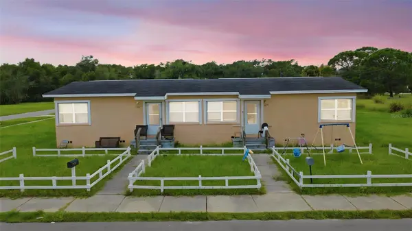 2410 MYRTLE AVE, Mims, FL 32754