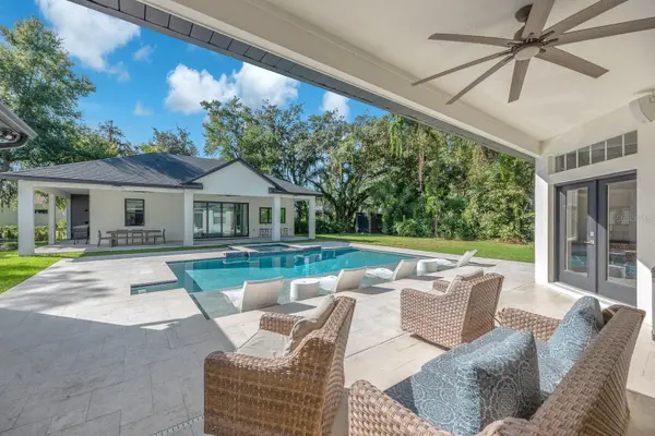 5806 AUDUBON MANOR BLVD, Lithia, FL 33547